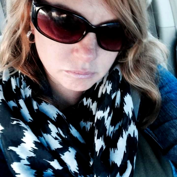 Meet your Posher, Jane - Picture 1 of 11